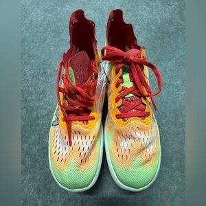 NWOT Hoka track shoes with Spikes